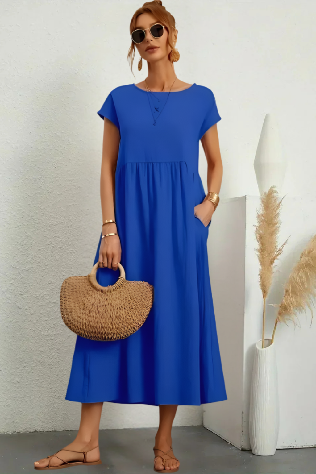 Zoë Ella™ | Elegant Round Neck Dress